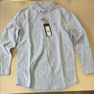 Boys Vineyard Vine long sleeve button down. Medium